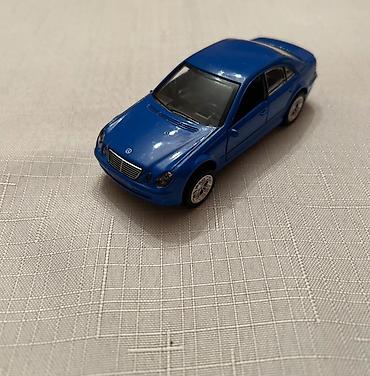 lego oyuncaq: Mavi rəngli metal oyuncȧq avtomobil maketi - Sedan kuzovlu, realist — 1