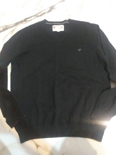 džemper i košulja: Muski dzemper 
Vel l
Crne boje