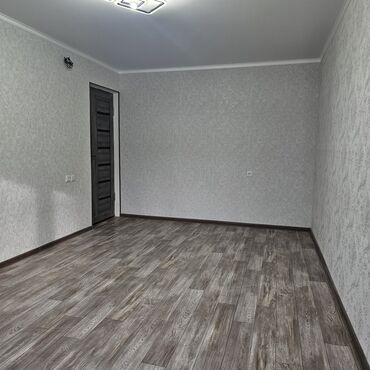 квартира нужна: 3 комнаты, 70 м², Сталинка, 1 этаж, Косметический ремонт