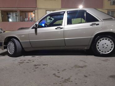 Mercedes-Benz: Mercedes-Benz 190 (W201): 2 l | 1991 il Sedan — 4