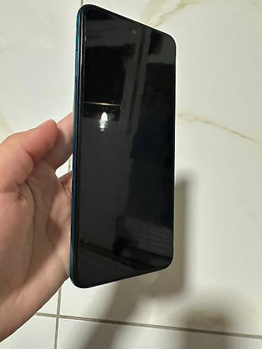 Realme: Realme pametni telefon — 9