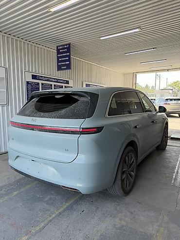 lixiang l6 pro: Lixiang L6: 2025 г., 1.5 л, Вариатор, Гибрид, Кроссовер — 3