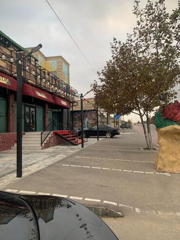 Restoran, kafelər: Uluxanlı Restaurant – geniş və işıqlı məkan - Fasaddan görünən — 7