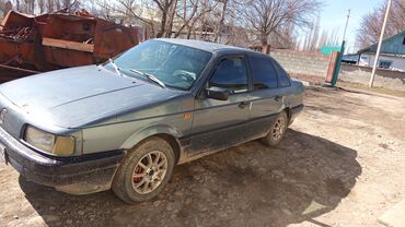 Volkswagen: Volkswagen Passat: 1989 г., 1.8 л, Механика, Бензин, Седан