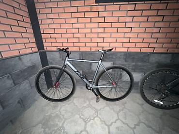 трицкыл электро: Фикс-байк/сингл-спид 700c - Рама: алюминиевая, геометрия трек/урбан — 3