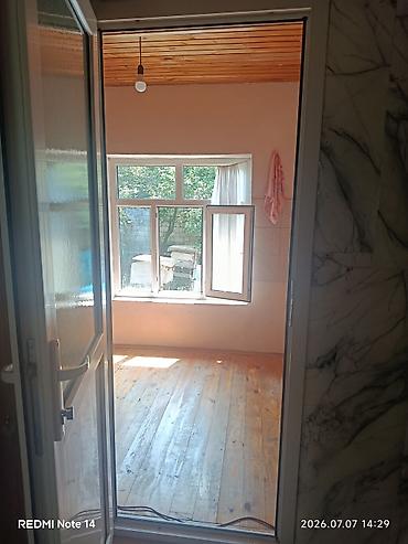 Həyət evləri və villaların satışı: 🏡 TƏCİLİ SATILIR – Rahat və Geniş Həyət Evi! 2 otaqlı həyət evi, 6 — 11