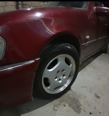 Mercedes-Benz: Mercedes-Benz C 180: 1.8 l | 1999 il Sedan — 6