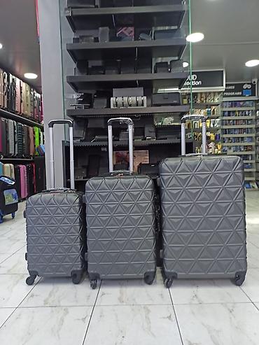 Çamadanlar: Sərt korpuslu çamadan dəsti – 3 ölçü - Material: Yüngül və möhkəm — 1