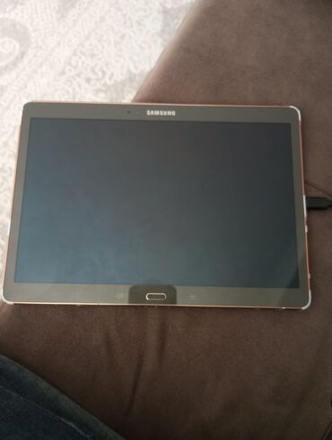 чехол samsung tab 3: Birinci el özüm işləmişəm satıram məkan azadlıq metro yaxinligi