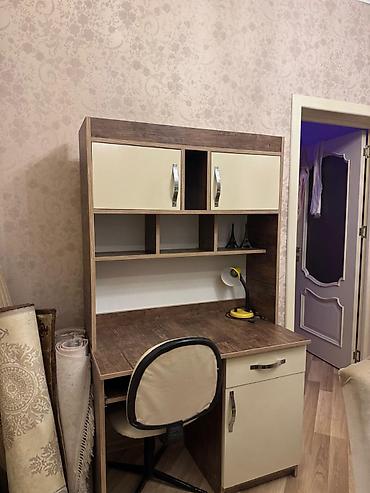 komputer setup: İşlənmiş, Açılmayan, Dördbucaq masa — 1