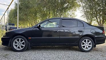 avens: Toyota Avensis: 1998 г., 1.6 л, Механика, Бензин, Седан — 2