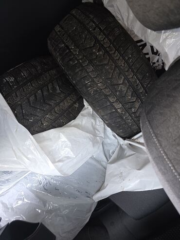 центр шины: Шины 275 / 40 / R 20, Зима, Б/у, Комплект, Легковые, Германия, GoodYear