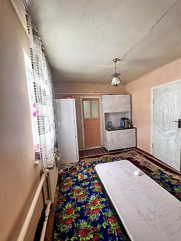 Продажа коттеджей и домов: 📌В Романовке 500м от трассы продается дом с большим участком. ✅Размер — 5