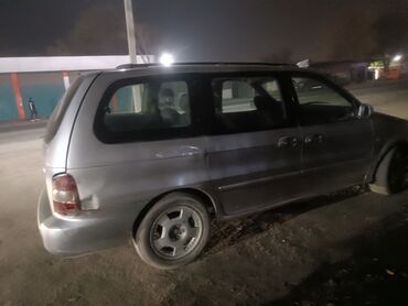 Kia: Kia Carnival: 2001 г., 2.5 л, Механика, Дизель, Минивэн