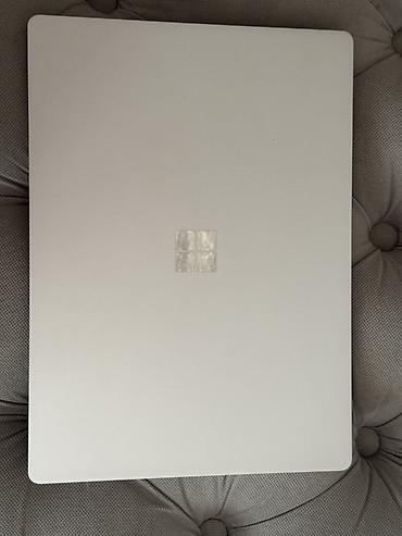 Ноутбуки Microsoft: Microsoft Surface Laptop 2 с диагональю 13,5″, сенсорный 2K-класс — 4