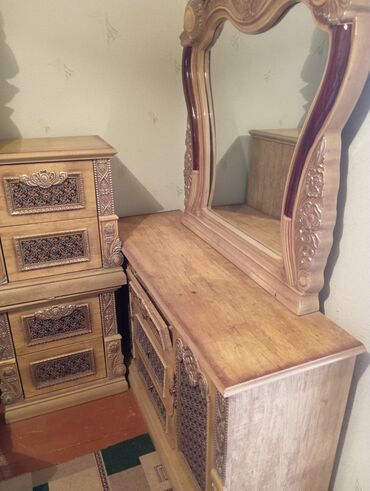 Спальные гарнитуры: Спальный гарнитур, Двуспальная кровать, Дерево, цвет - Золотой — 3