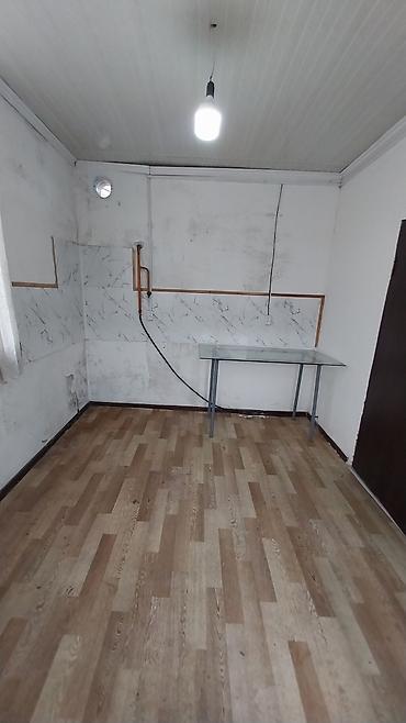 Продажа коттеджей и домов: Срочно продаю дом, с.Маевка, ул.Школьная - Переулок Веселый, участок — 5