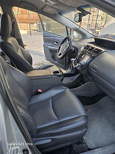 Toyota: Toyota Prius V: 2013 г., 1.8 л, Автомат, Гибрид, Универсал — 8