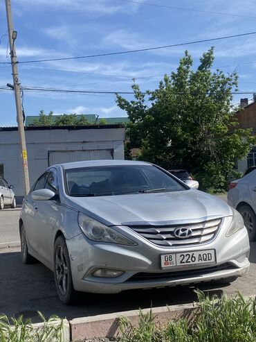 двер соната: Hyundai Sonata: 2010 г., 2 л, Автоматические, Газ