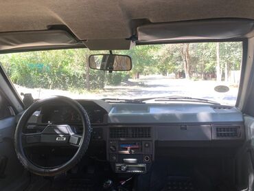 Москвич: Москвич 2141: 1990 г., 1.5 л, Механика, Бензин, Хэтчбэк — 6