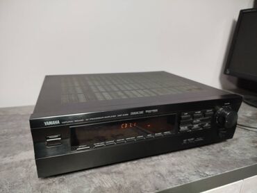 Динамики и колонки: Продаю недорого YAMAHA усилитель