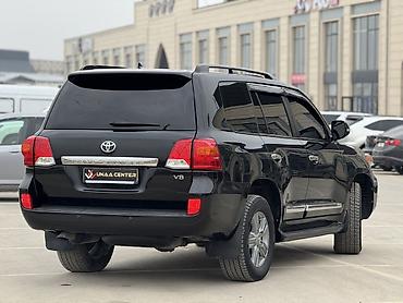 Toyota: Toyota Land Cruiser: 2013 г., 4.6 л, Автомат, Газ, Внедорожник — 5