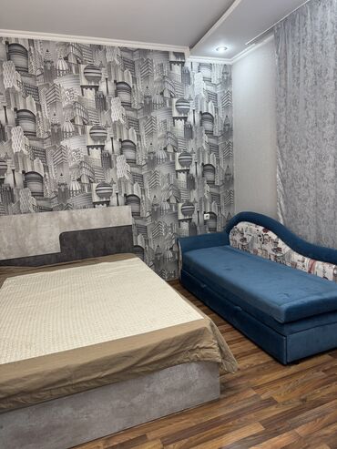 дом с бассейном посуточно бишкек: 200 м², С мебелью