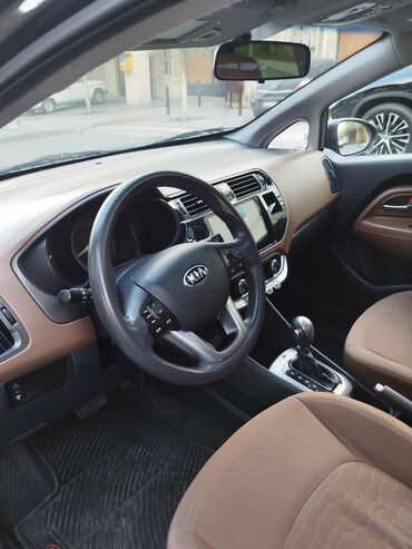 Kia: Kia Rio: 1.4 l | 2012 il Hetçbek — 6