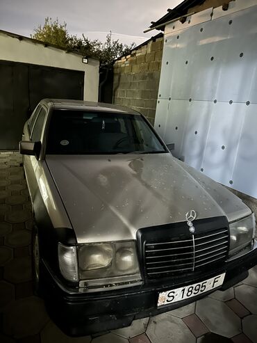 гаражная распродажа: Mercedes-Benz E 200: 1989 г., 2 л, Механика, Бензин, Седан
