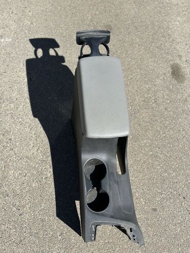 купить нарды: Центральная консоль для автомобиля Хендай Аванте 2018 АD года