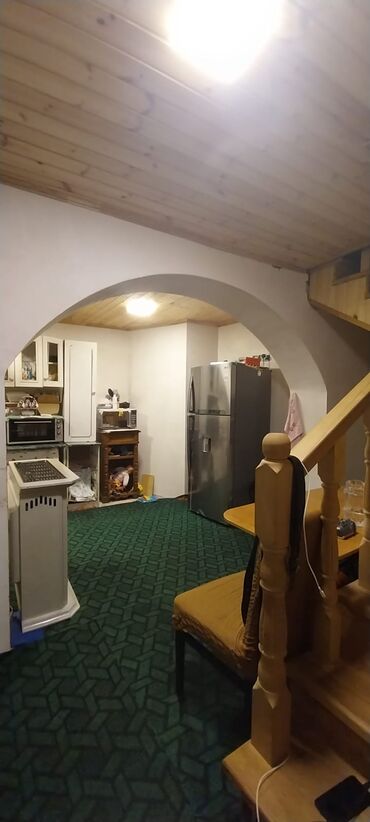 Həyət evləri və villaların satışı: 6 otaqlı, 120 kv. m, Kredit yoxdur, Orta təmir — 4