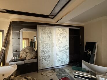 Kimya: Kupe, 2 qapılı Düz dolab, Qarderob, paltar dolabı