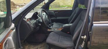 Mercedes-Benz: Mercedes-Benz 240: 2.4 l | 1998 il Sedan — 9