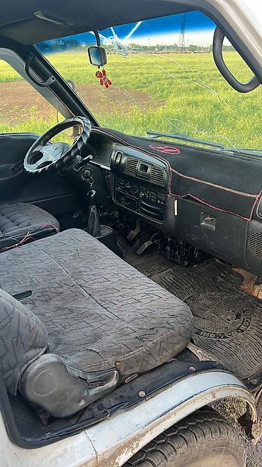 атбашы авто: Hyundai Porter: 1999 г., 2.4 л, Кол менен иштөөчү, Дизель, Пикап — 1