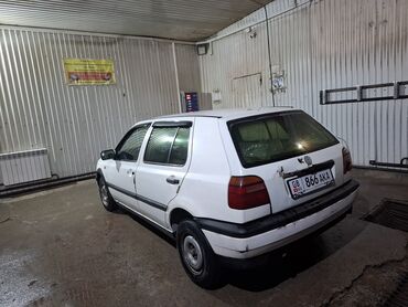 авто volkswagen: Volkswagen Golf: 1992 г., 1.4 л, Механика, Бензин