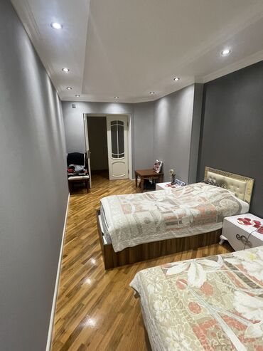 Köhnə tikili: Bakı, Bakıxanov qəs., 5 otaqlı, Köhnə tikili, m. Neftçilər, 120 kv. m — 2