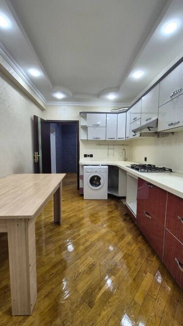 Uzunmüddətli kirayə mənzillər: Bakıxanov qəsəbəsi, Akkordun binalarında, 19 mərtəbəli binanın 12-ci -da lalafo.az — 13 Uzunmüddətli kirayə mənzillər: Bakıxanov qəsəbəsi, Akkordun binalarında, 19 mərtəbəli binanın 12-ci — 13