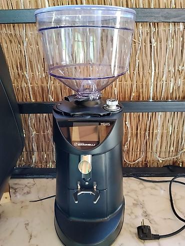 kafe aparati: Kofe aparati, kofe uyuden.1 ay istifade olunub.Nuova Simonelli — 3