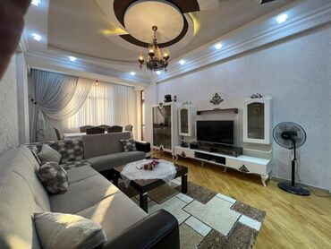 studio mənzil: 3 комнаты, Новостройка, м. Хатаи, 105 м²