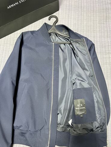 Куртки: Куртка Emporio Armani, L (EU 40), цвет - Синий