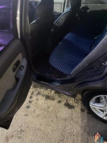 ващ 2109: Hyundai Elantra: 2002 г., 2 л, Механика, Седан — 3