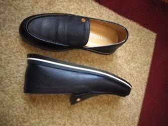 Digər ayaqqabılar: Ölçü: 40, Yeni — 1