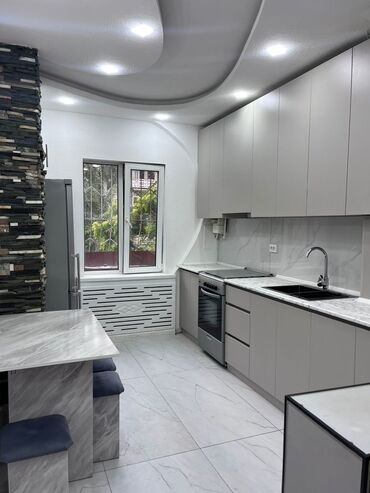 продается 3 комнатная квартира политех: 3 комнаты, 62 м², 105 серия, 3 этаж, Косметический ремонт