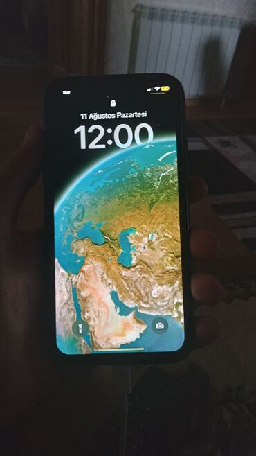 Apple iPhone: IPhone X, 64 GB, Qara