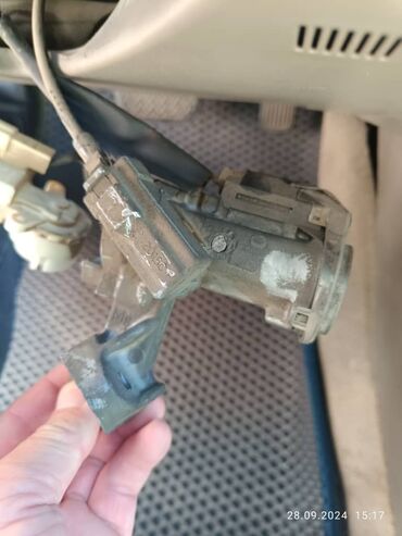 Аварийное вскрытие замков: Вскрытиe автoмобилeй. Peмoнт зaмков зажигания автомобилей — 3