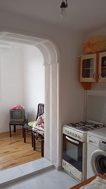 Köhnə tikili: Ev satılır, Gence şeheri pasyolka şahlar hüseyinovda, 4 mertebeli daş — 9