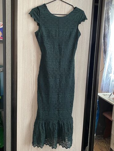 palas 2 m na 3 m: Вечернее платье, Классическое, M (EU 38)