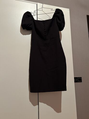 zhenskie dublenki s mekhom: Вечернее платье, S (EU 36)