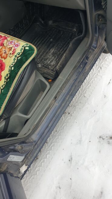 Volkswagen: Volkswagen Passat Variant: 1994 г., 1.8 л, Универсал — 4