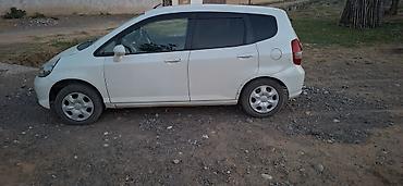 Honda Fit: 2003 г., 1.3 л, Хэтчбэк at lalafo.kg Honda Fit: 2003 г., 1.3 л, Хэтчбэк